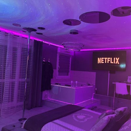« Le Boudoir D'Elodie » Le Spa Romantique Saint-Leonard  Екстер'єр фото