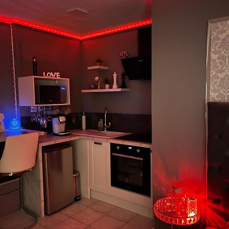« Le Boudoir D'Elodie » Le Spa Romantique Saint-Leonard  Екстер'єр фото
