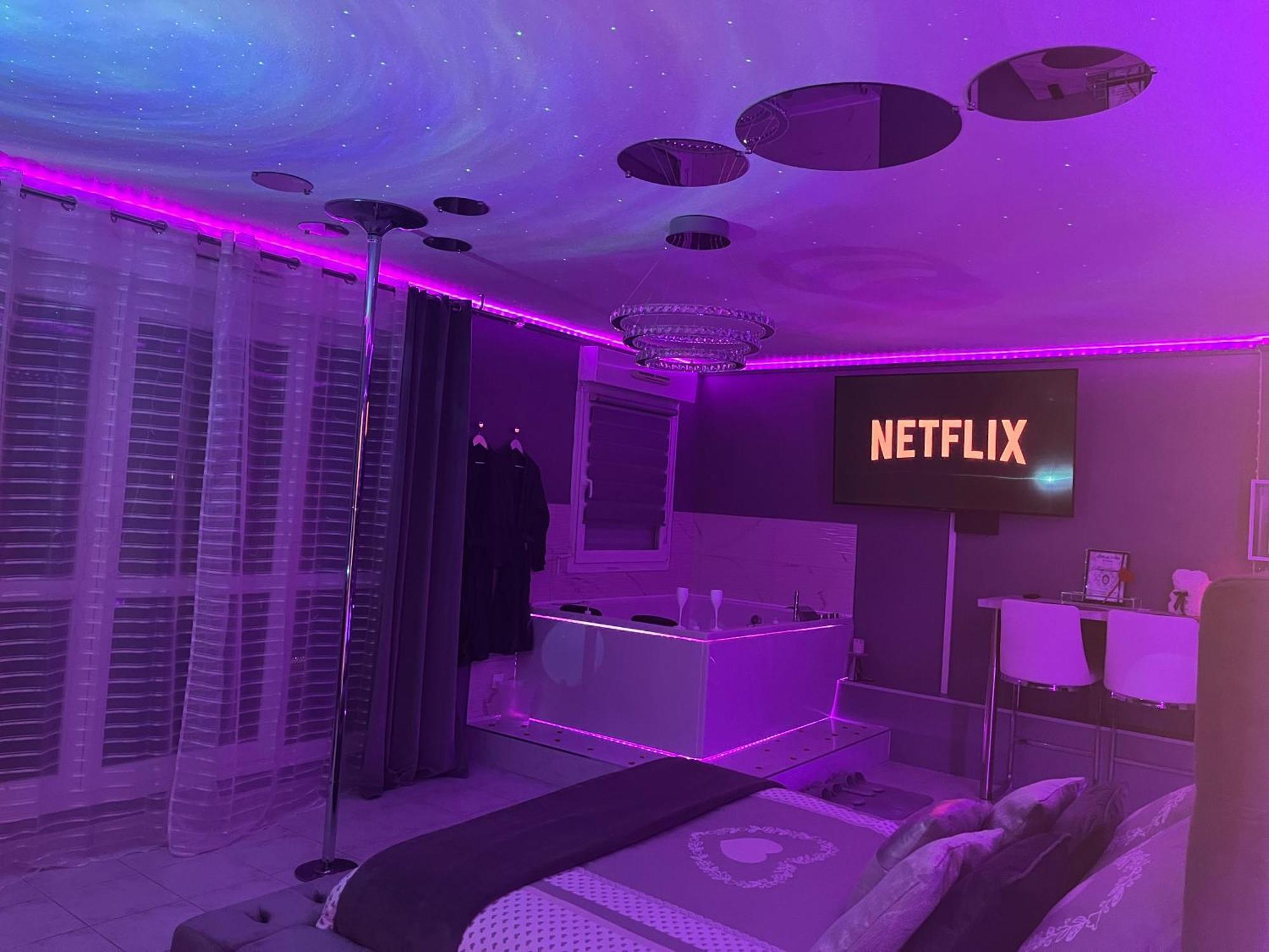 « Le Boudoir D'Elodie » Le Spa Romantique Saint-Leonard  Екстер'єр фото